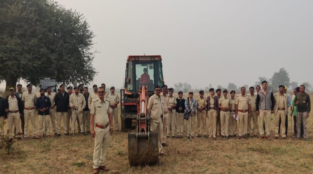 The forest department took possession of forest land worth crores in gadchiroli