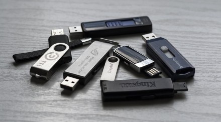 less storage pen drive