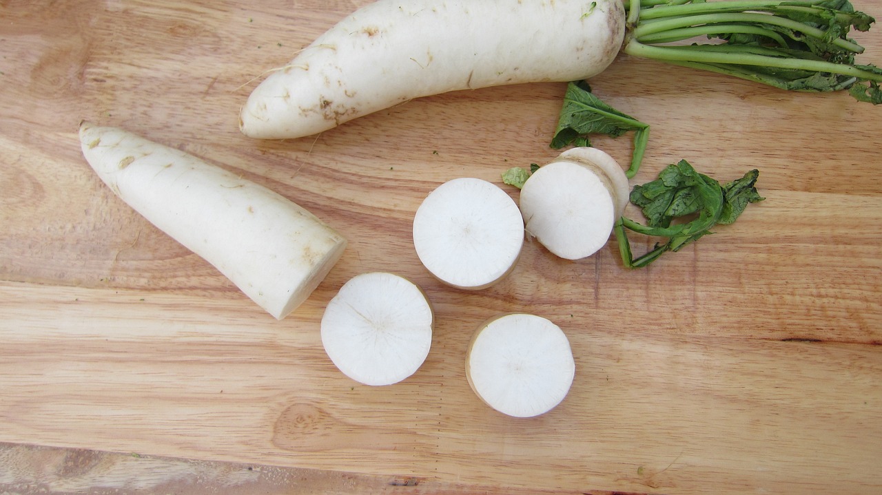 radish leaves benefits