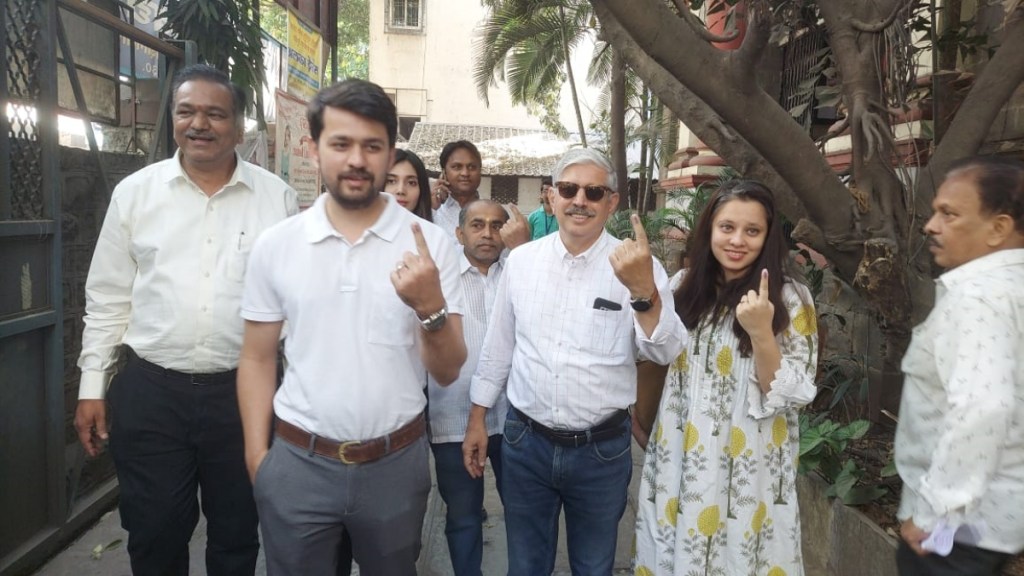 Shailesh Tilak emotional after voting in Kasba by-election