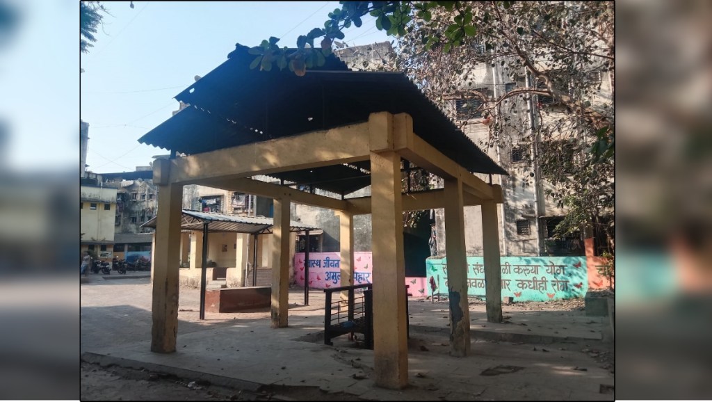 Dilapidated condition of Kopri village cemetery