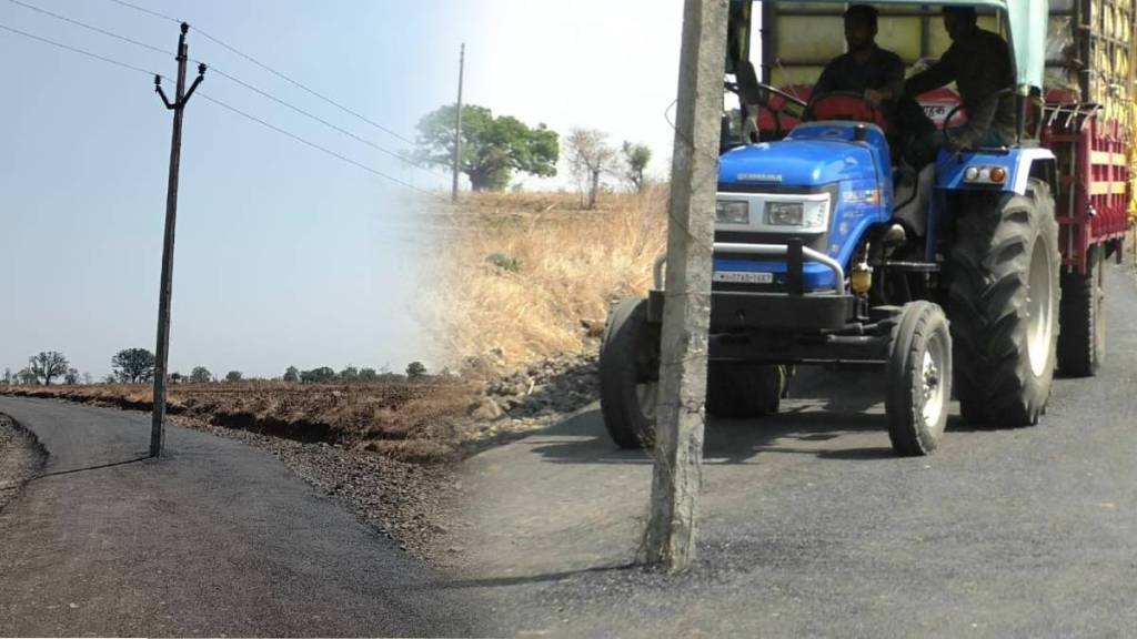 electric pole middle of road Washim taluka