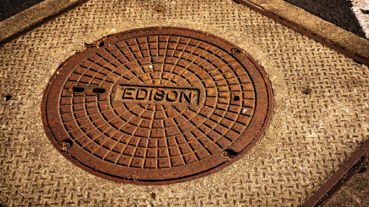 Why Manhole Covers Are Always Circular Know The Reason Behind This   New Project 95 