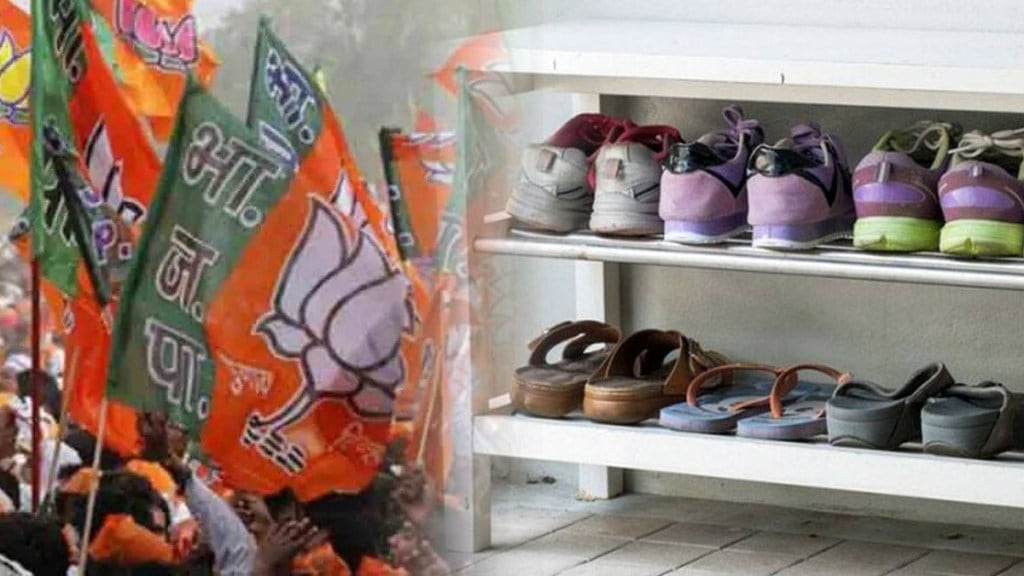 The slippers of former MLA and former Speaker were stolen