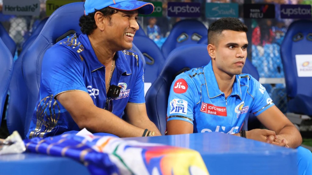 IPL 2023: Who did Arjun Tendulkar bowl the first ball to Sachin himself gave the answer as Abhishek Bachchan know the interesting thing