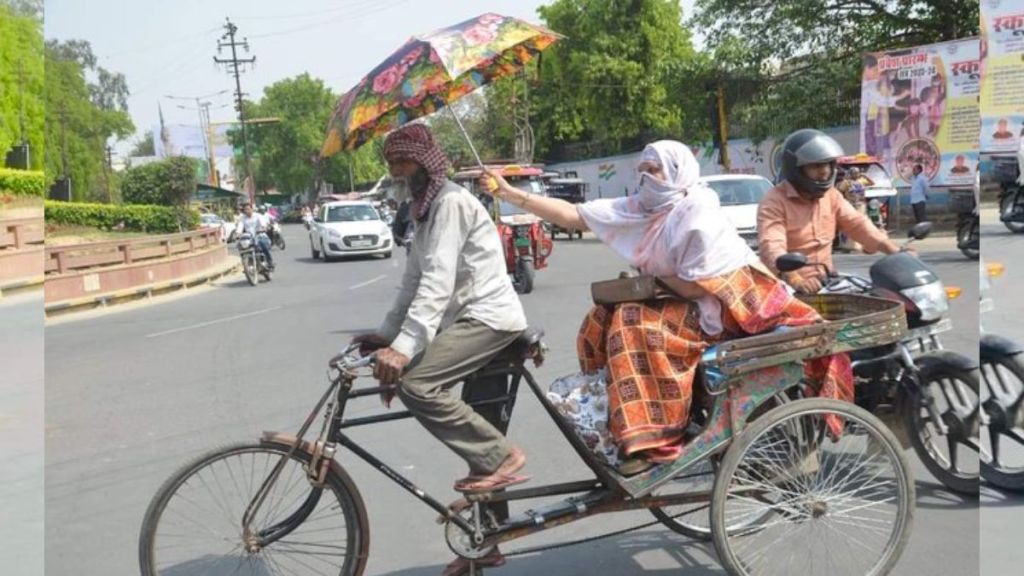 Trending rickshaw puller photo