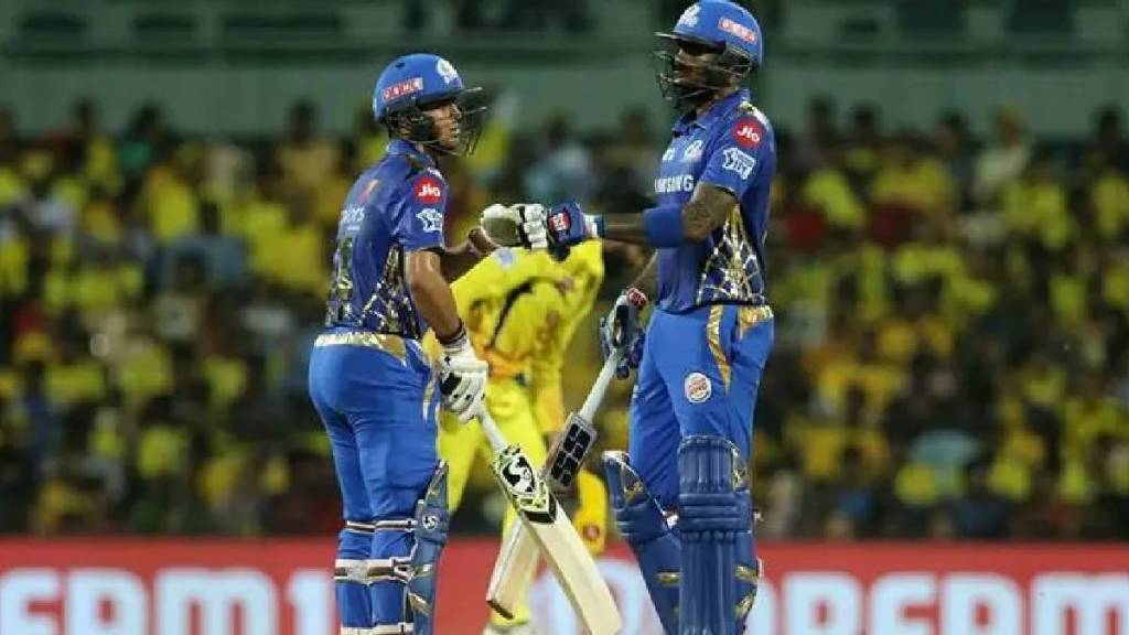 Mitchell Santner vs Suryakumar Yadav clash between MI and CSK