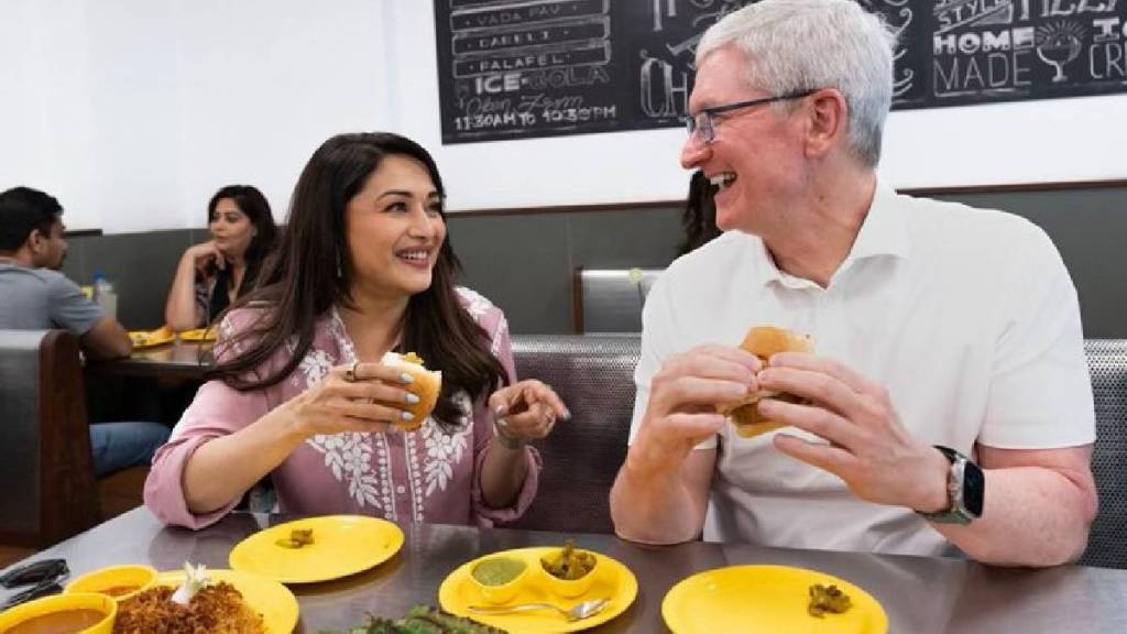 Tim-cook-vada-pav-madhuri-dixit