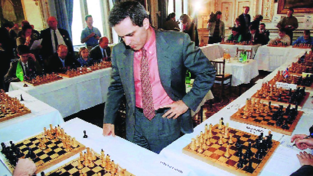 Showman Garry Kasparov