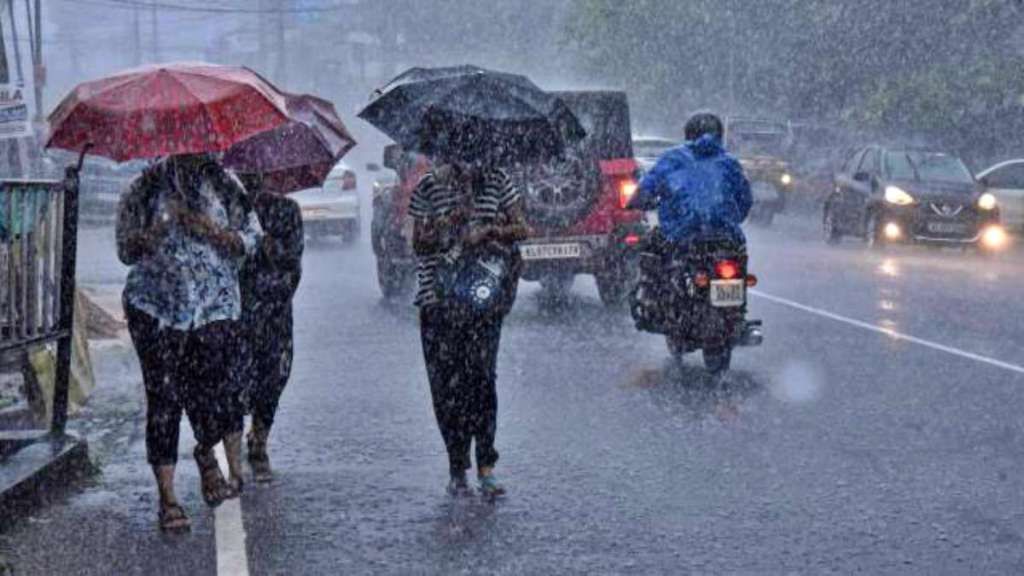 Rain storm wind Chandrapur