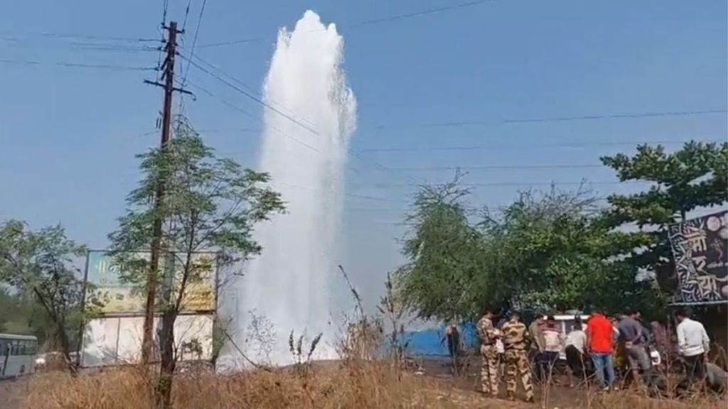 water pipe burst at dombivli