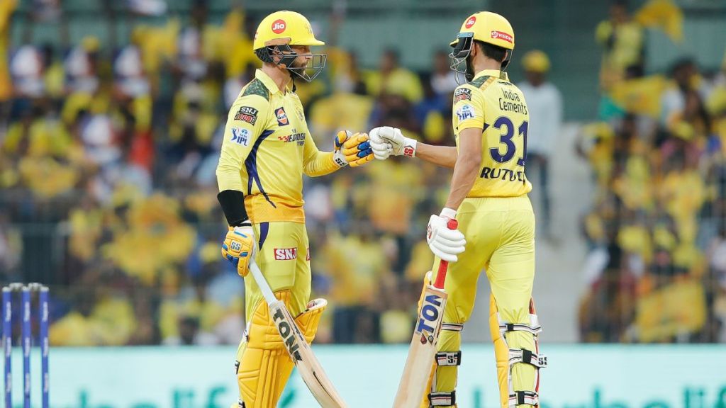 Chennai Super Kings vs Mumbai Indians Live Match Updates in Marathi