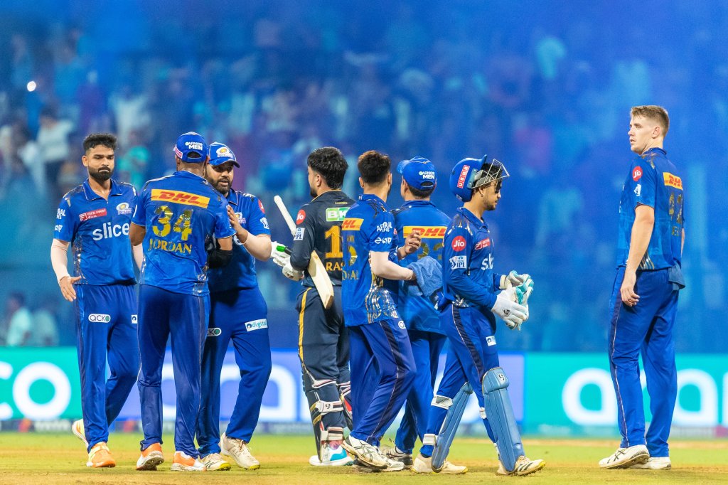 GT vs MI Match Updates