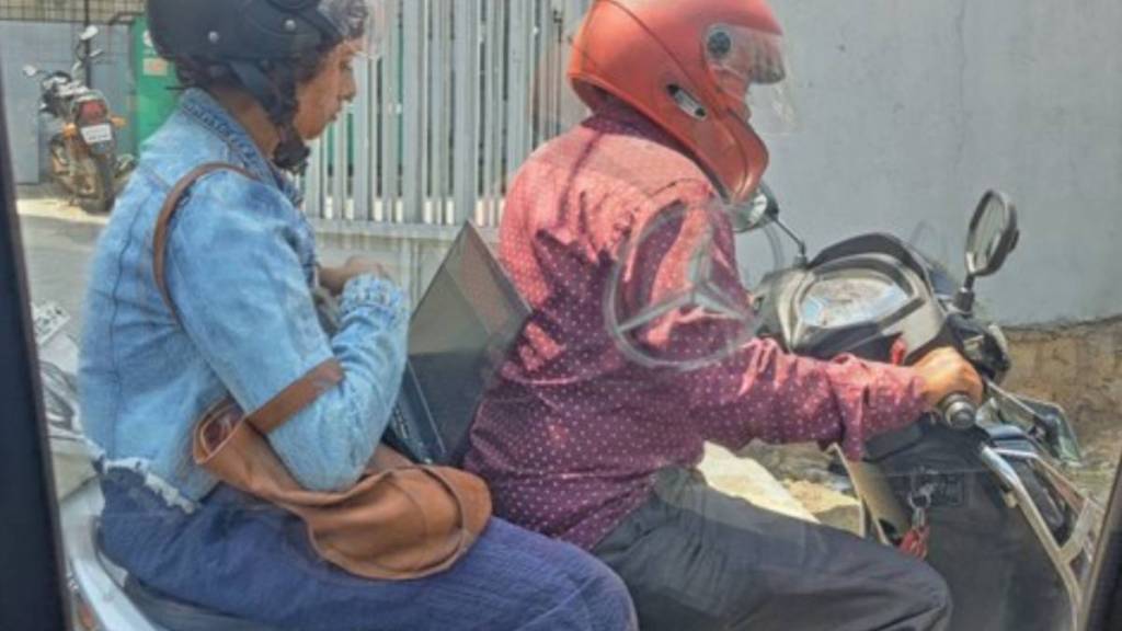 bangalore office Employees in traffic