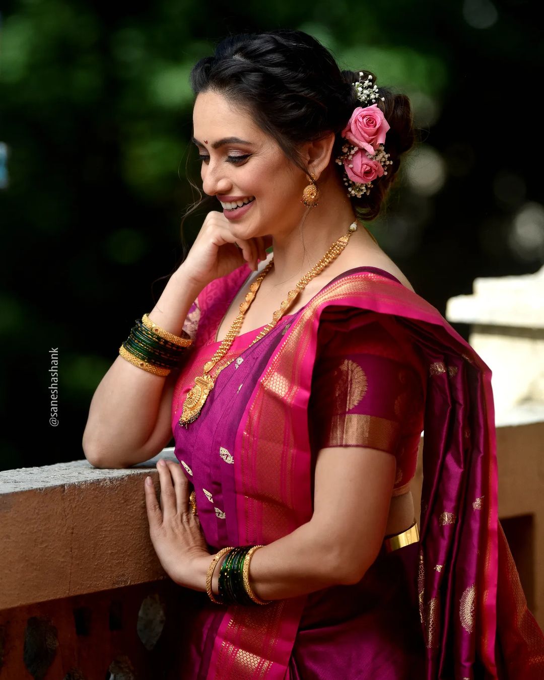 woman, wearing, green, black, dress, standing, wedding saree, collection, paithani  saree, paithani silk | Pxfuel