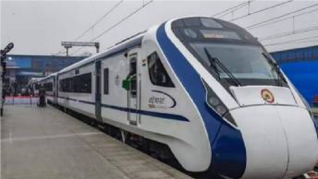 Vande Bharat Express (1)