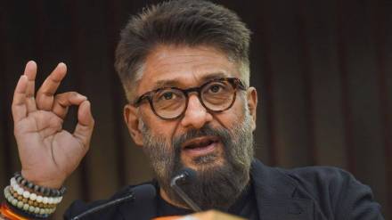 vivek agnihotri says bollywood stars are uneducated and dumb