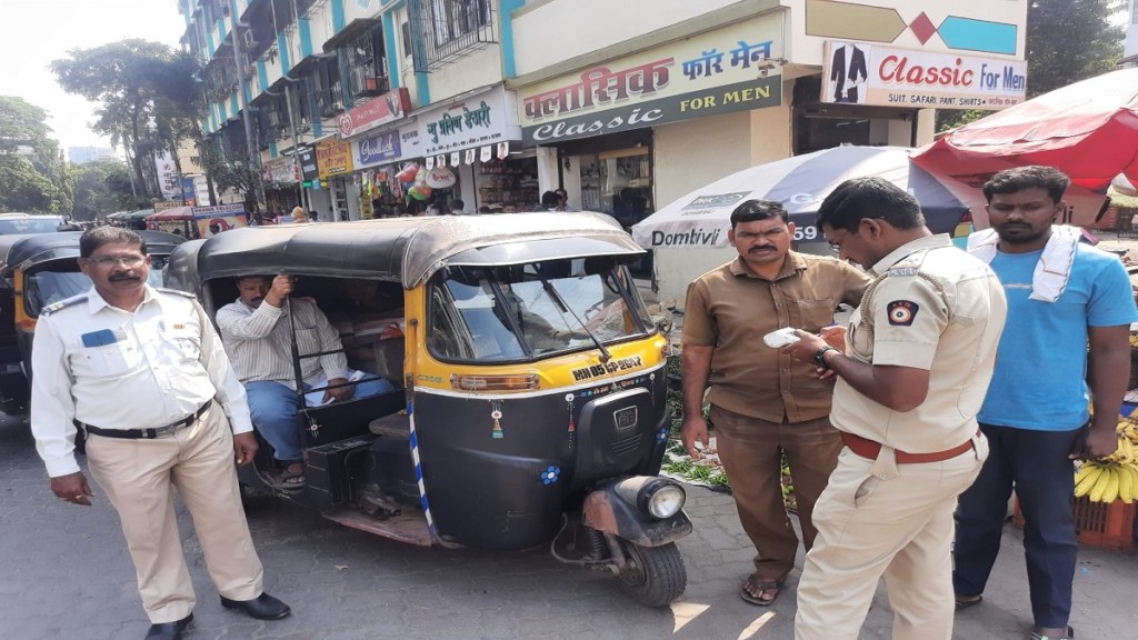 Action rickshaw drivers Dombivli