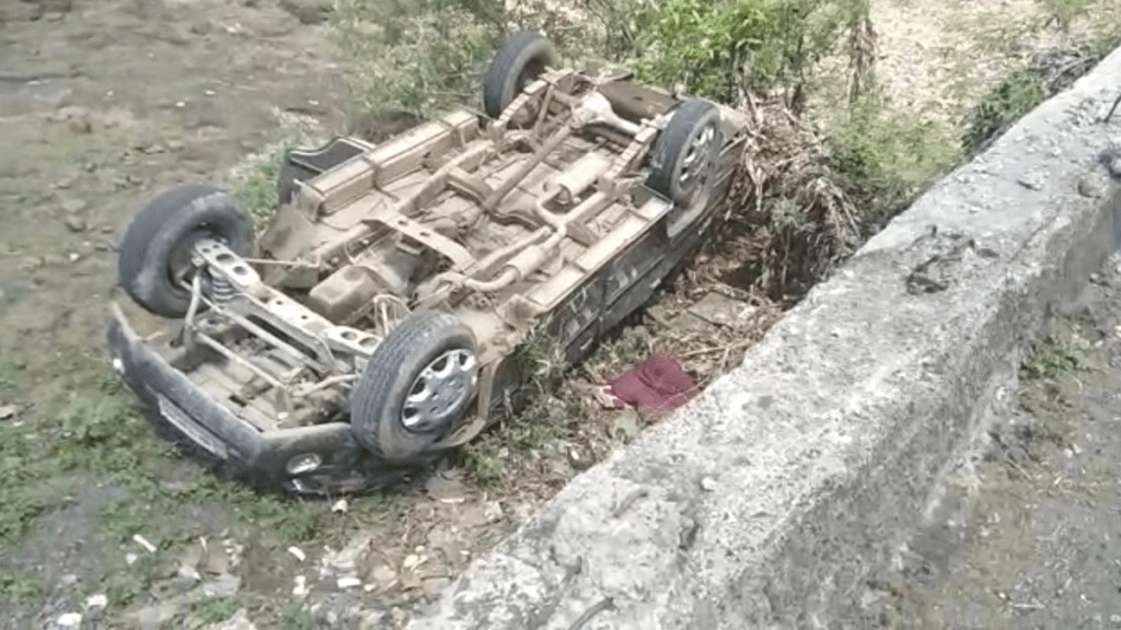 elderly woman died bolero fell bridge buldhana