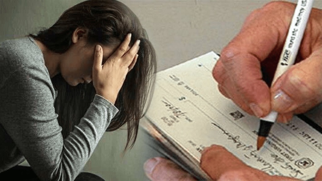 husband withdraws lakhs rupees wife bank account fake signature cheque pune