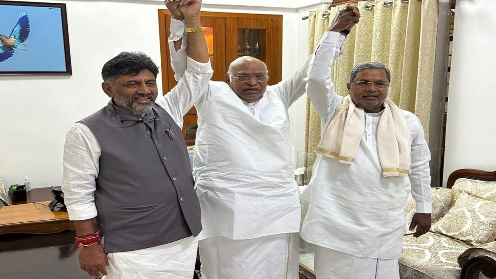 Veterans attend Karnataka Chief Ministers swearing-in Invitation to important opposition leaders across the country including Sharad Pawar sgk 96