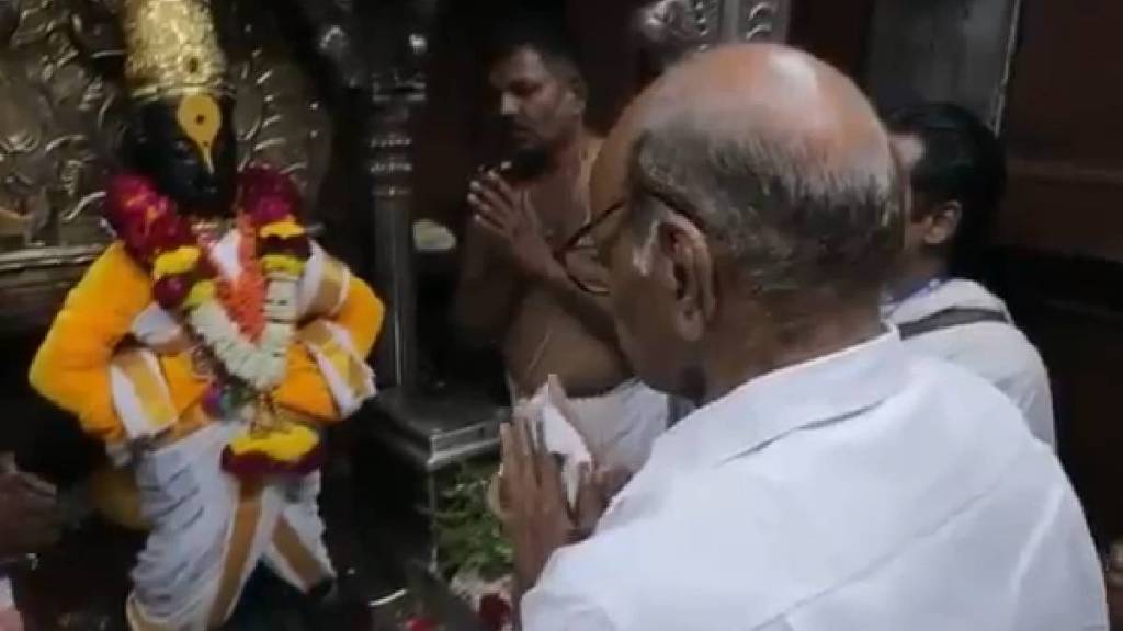 sharad pawar darshan vitthal pandharpur