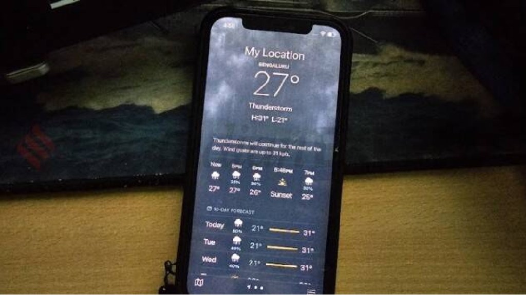 how to get weather updates android and iphones devices