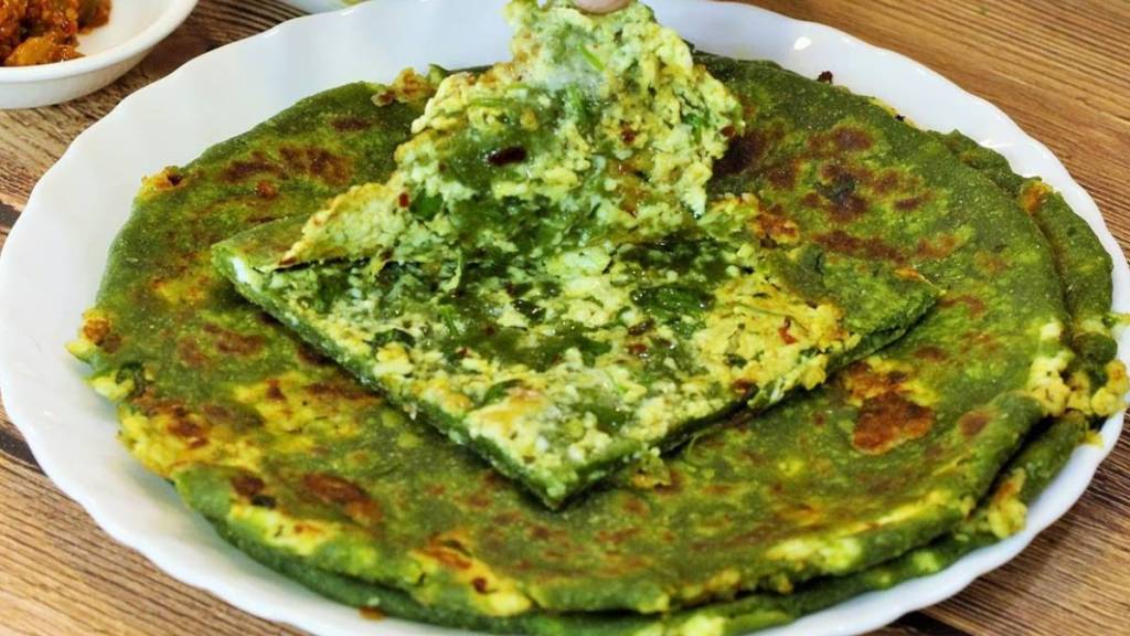 Palak Paneer Paratha Recipe