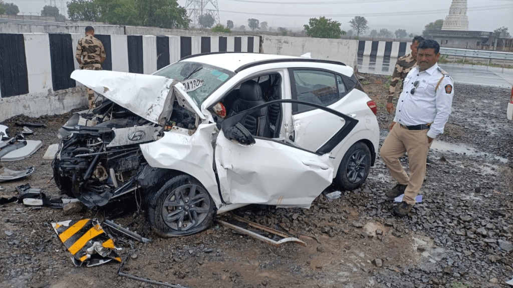 one person died four injured accident samruddhi highway buldhana