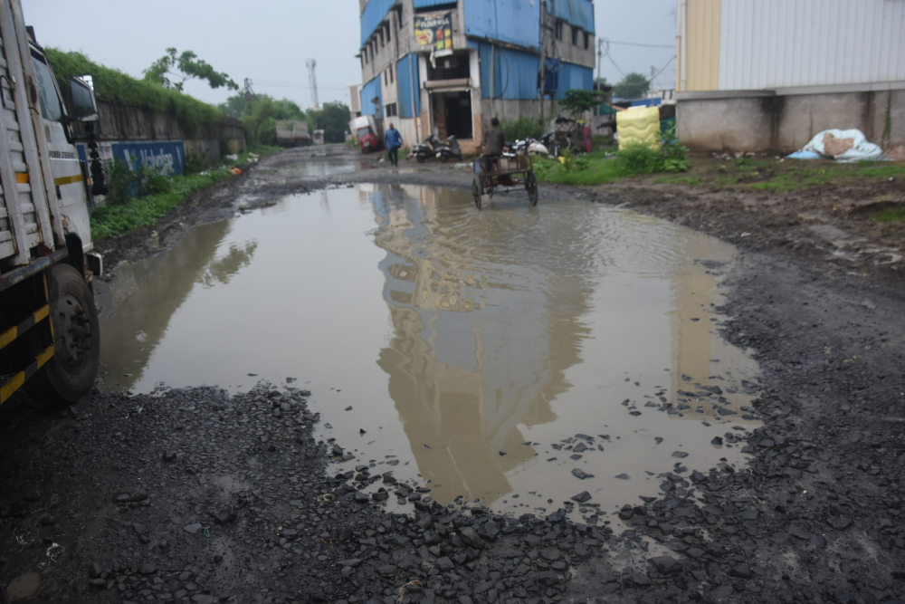 Nagpur Potholes Photos 2023