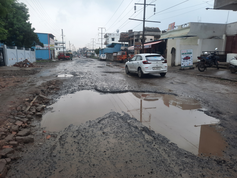 Nagpur Potholes Photos 2023