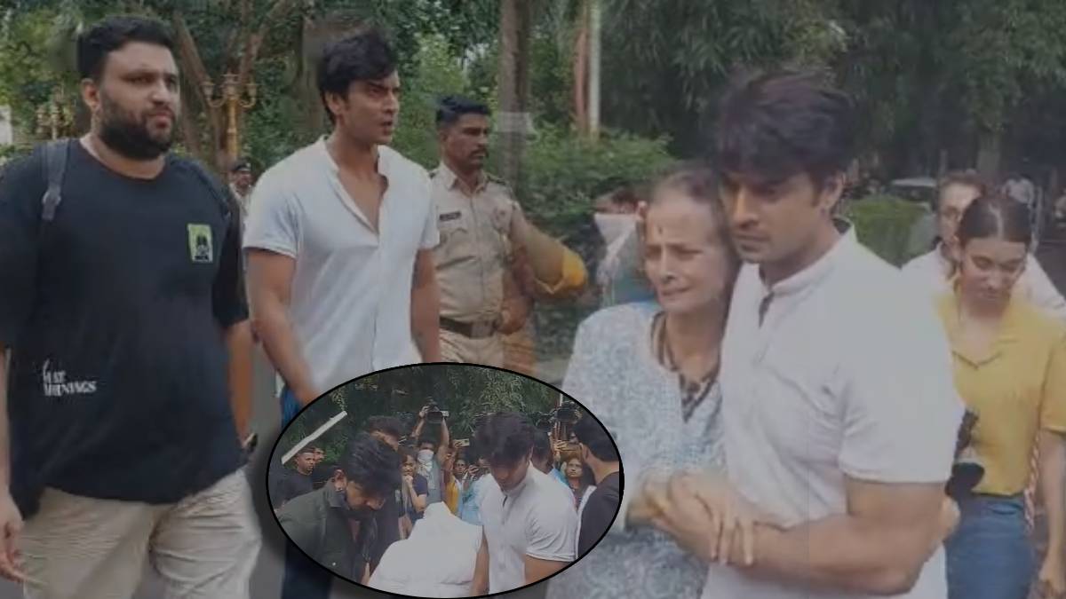 Ravindra Mahajani Dies alone In The House Neighbor Tells How They Found Actor Gashmir Mahajani father Ravindra Mahajani Death photos 