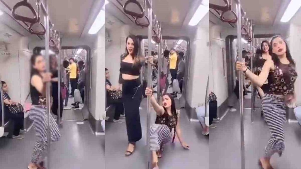 Viral Video two girls did pole dance in Delhi metro