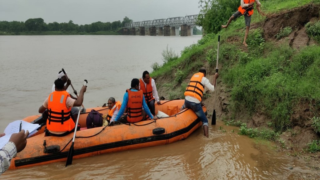 Rescue devotees temple Mohadi taluka