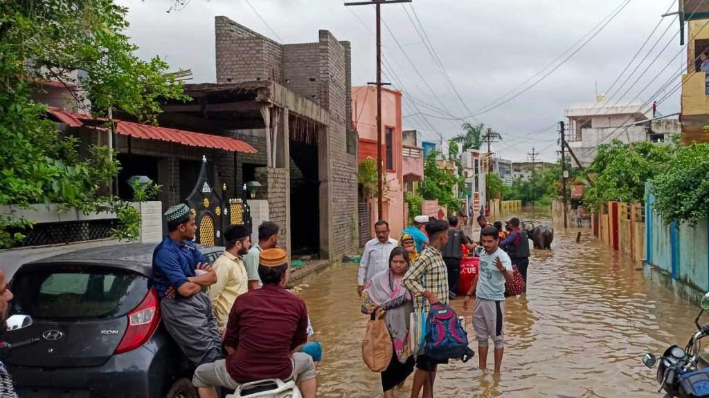 flood in chandrapur district started receding slowly