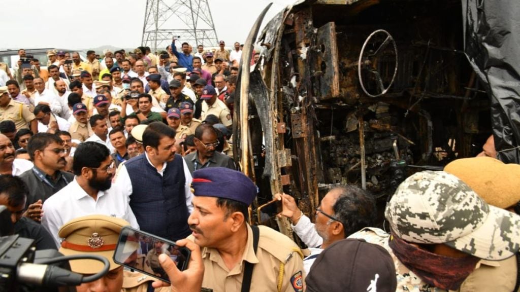 cm eknath shinde visit accident spot buldhana