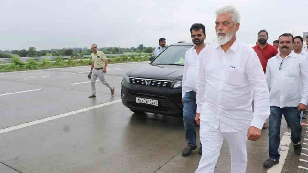 pwd minister dada bhuse inspection samruddhi highway