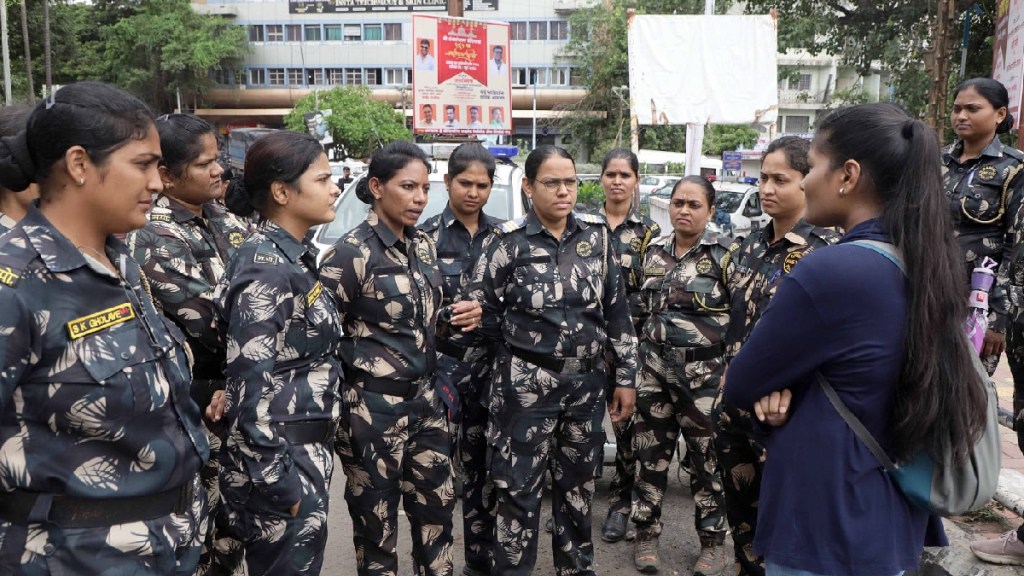 damini suqads armed with pistols