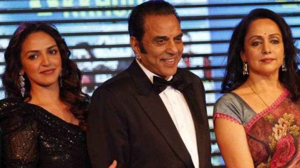 dharmendra booked entire hospital for hema malini