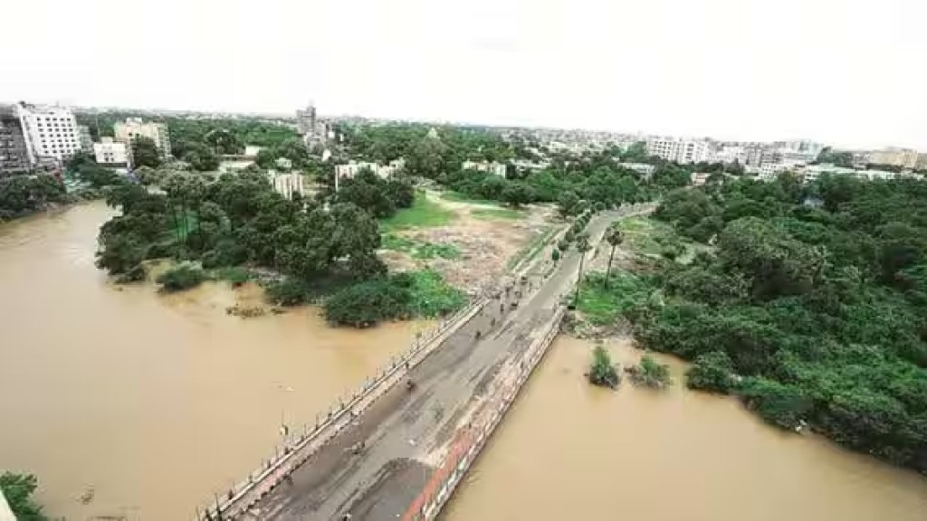 gujrat rain river level