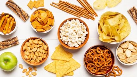 tips to prevent snacks and biscuits from moisture