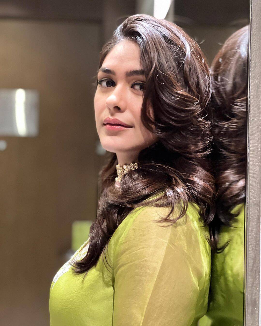 mrunal-thakur-most-expensive-actress-in-south-industry 