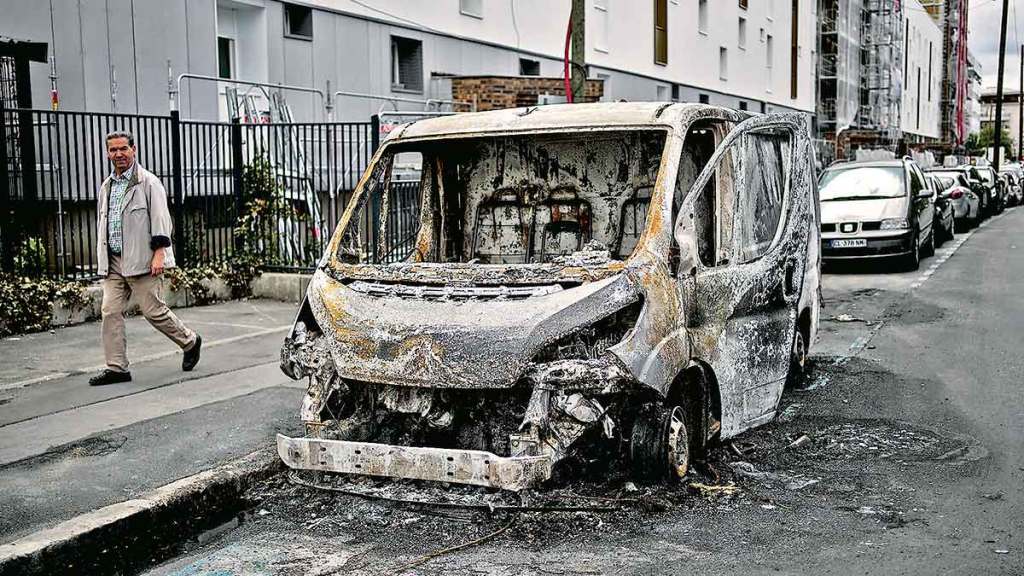 violent protests erupt in france for fifth consecutive night