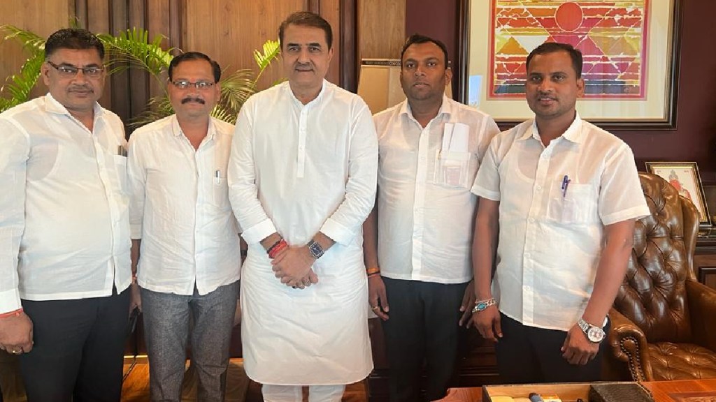 praful patel and supporters