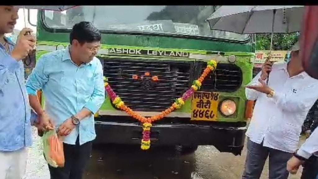 start of Padgha Khadvali bus service