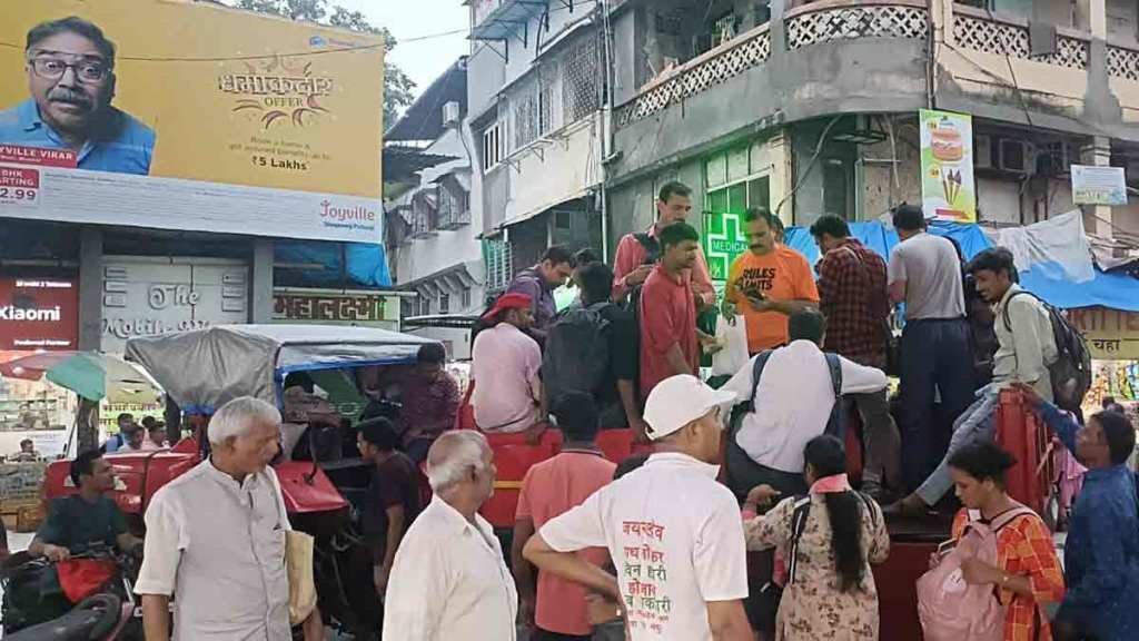 rickshaws and private transport standstill in vasai virar