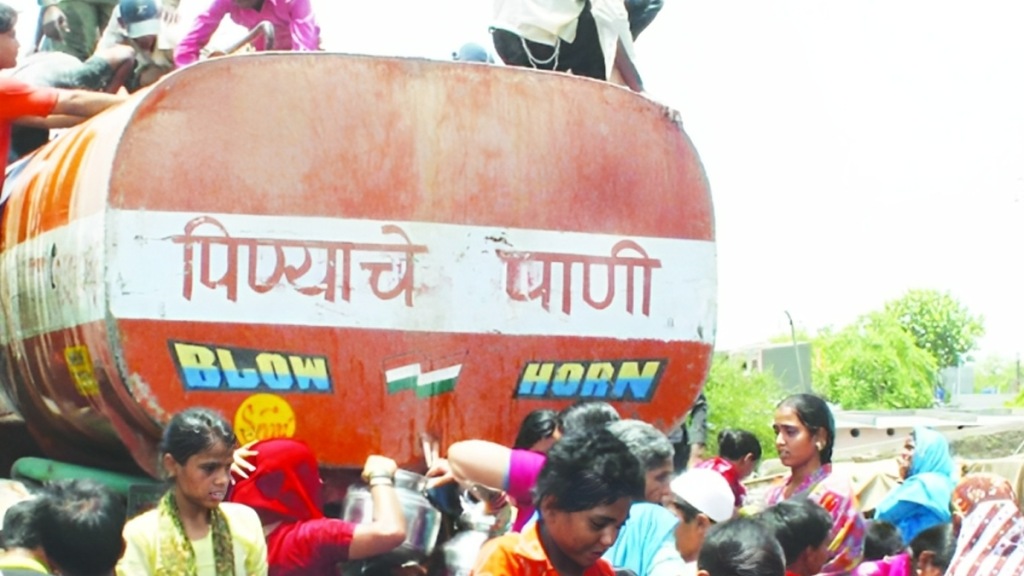 water shortage 47 villages pune district water supplied tankers