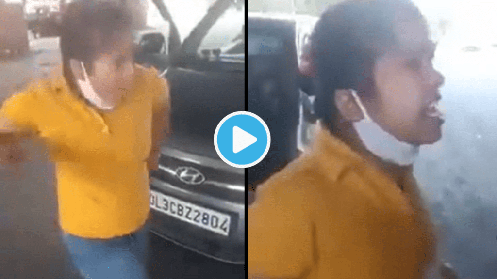 Video Angry Indian Aunty Beats Police Slaps Hard Women Language Made Netizens Pissed Off People ask to arrest Lady