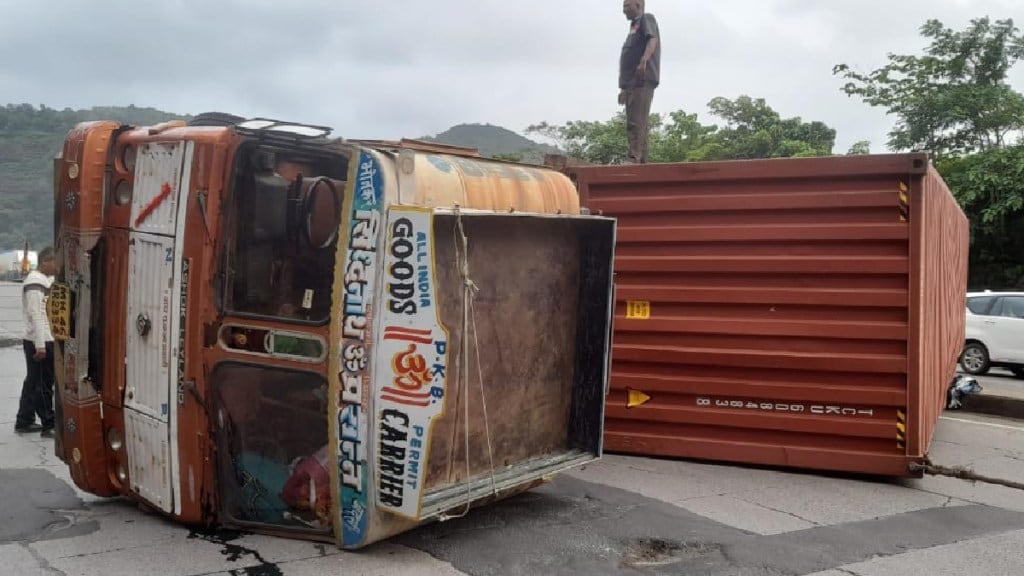 Container accident on Mumbai Pune Expressway