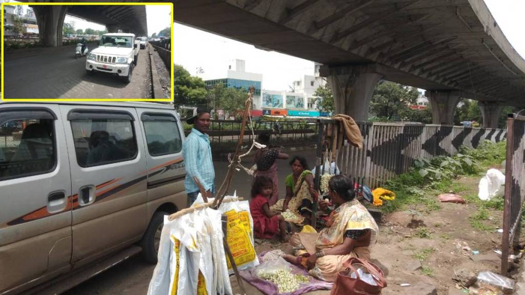 encroachment under flyover in Nashik